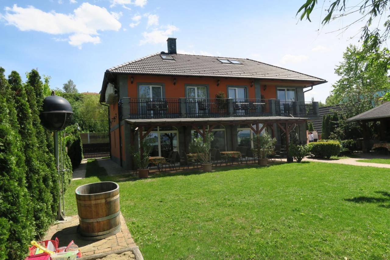 Granit Villa Balatonszarszo Exterior foto